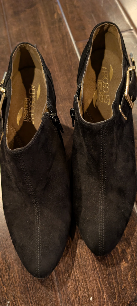 Aerosoles Black Suede Ankle Booties — Women's Size 8.5