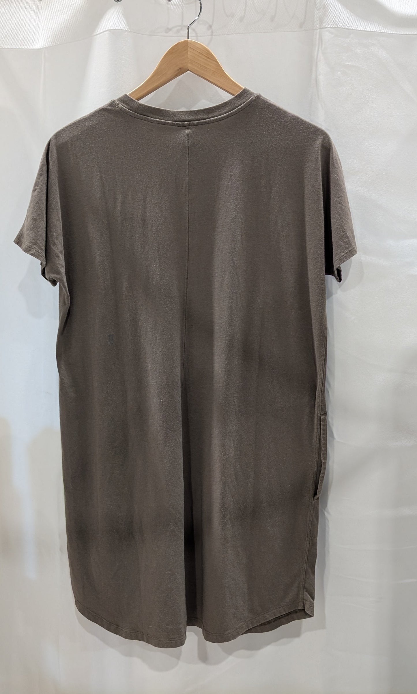 Kit and Ace T-Shirt Dress — Women's Size 6 detail view 2