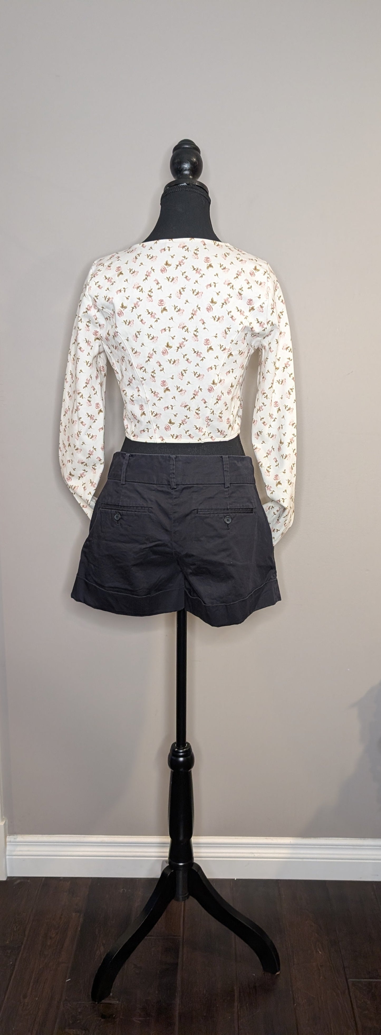 Club Monaco Shorts — Women's Size S/M