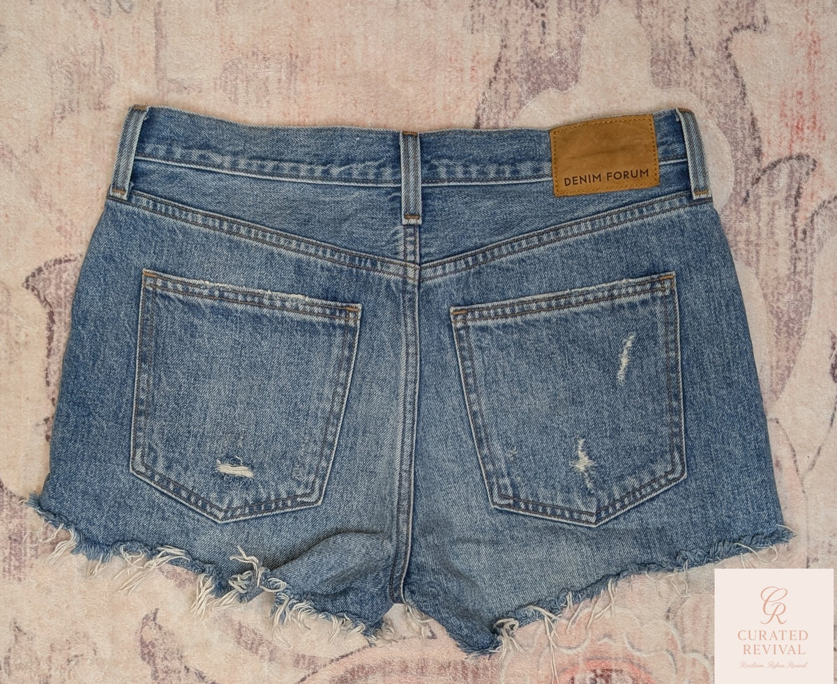 Denim Forum The Boyfriend Short — Women's Size 26