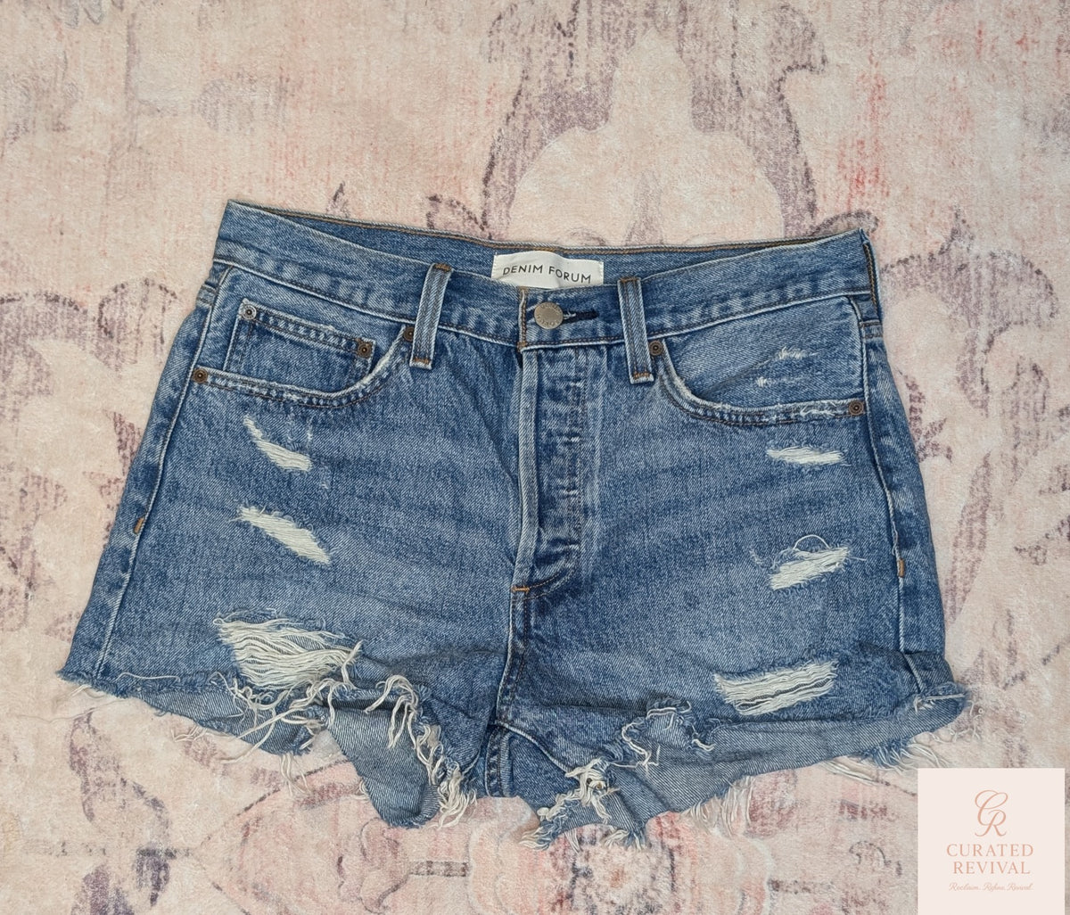 Denim Forum The Boyfriend Short — Women's Size 26