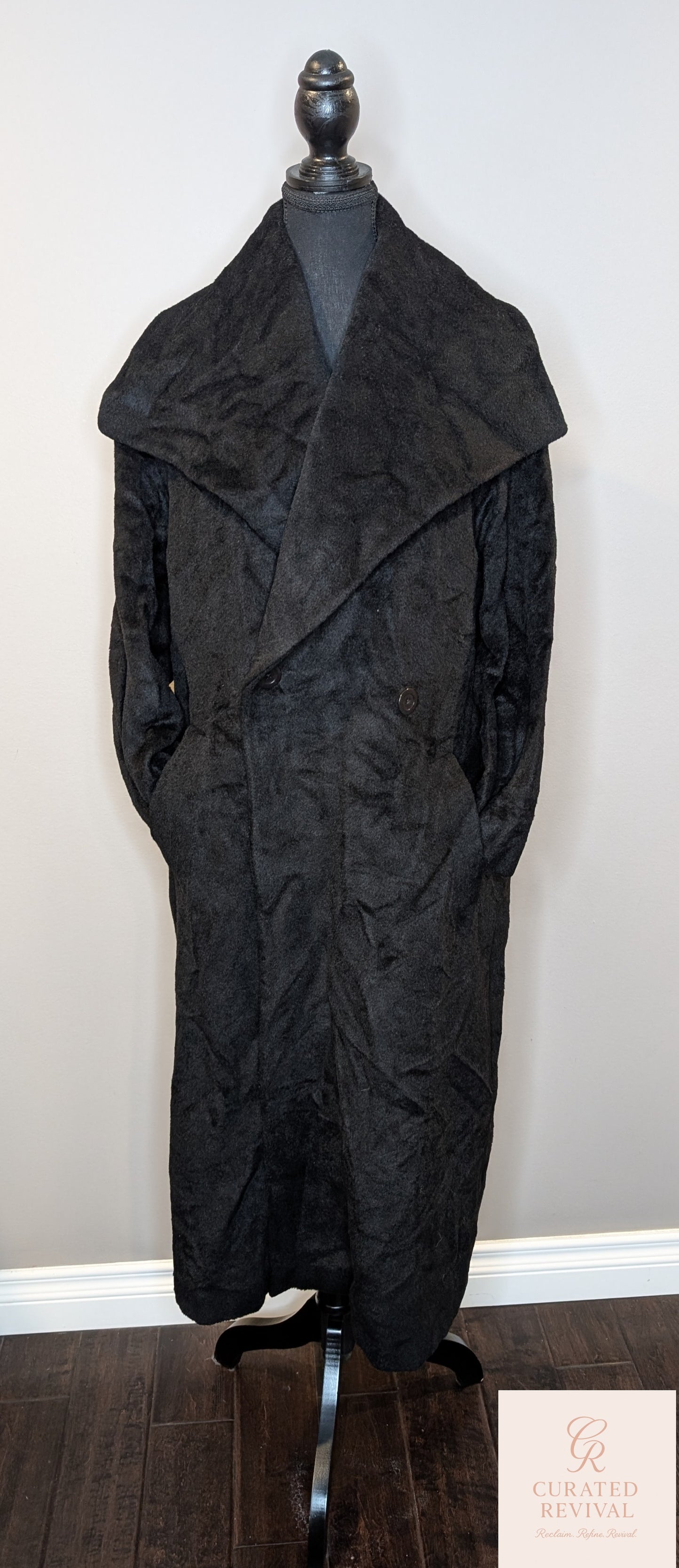 Louis Féraud Black Textured Wrap Coat – Size 6 - $98