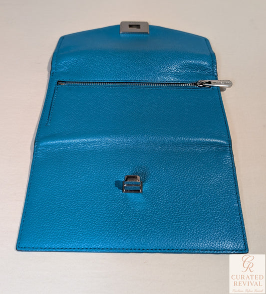 🩵 Michael Kors Pebbled Leather Wallet – Teal Blue