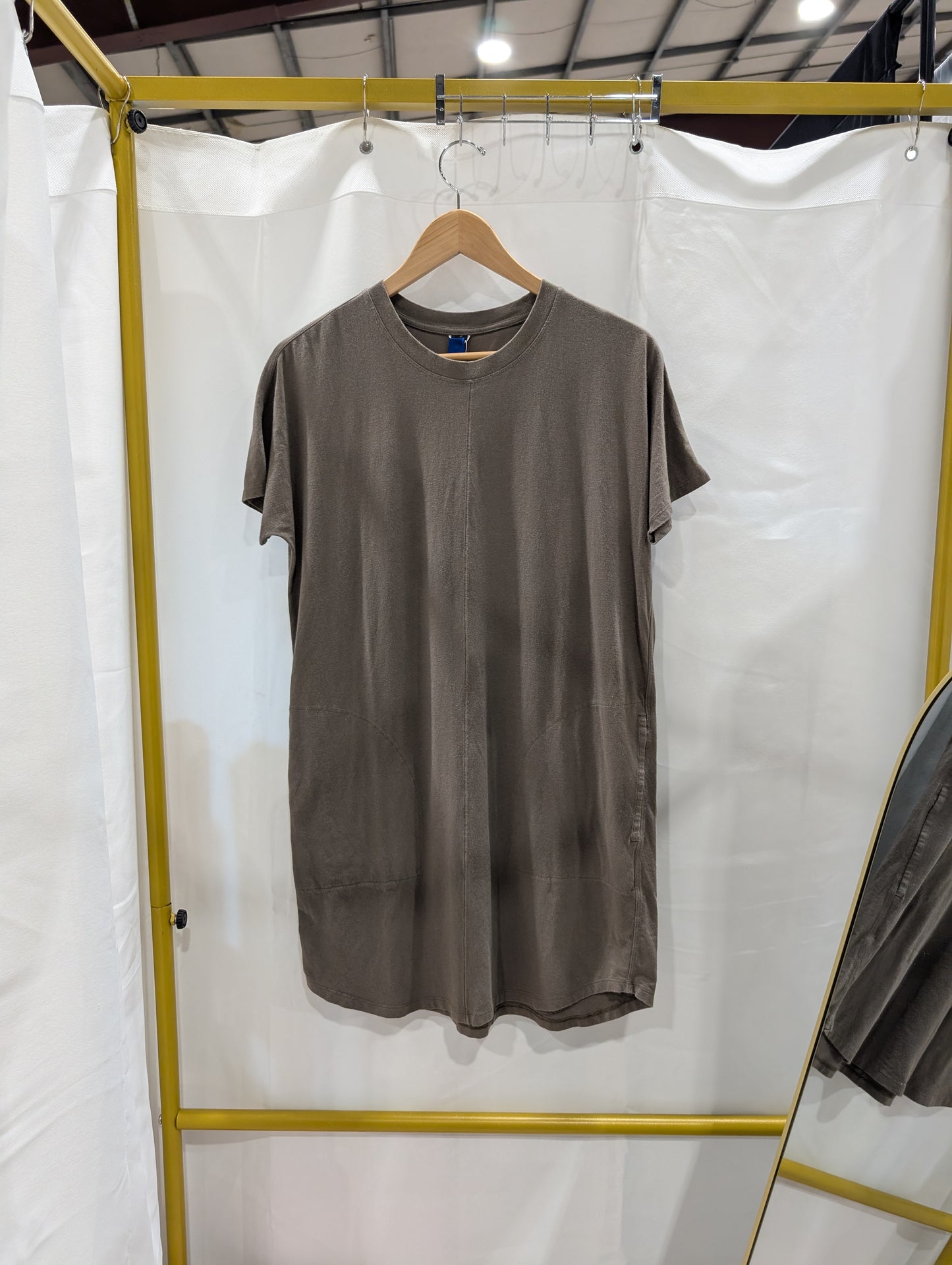 Kit and Ace T-Shirt Dress — Women's Size 6