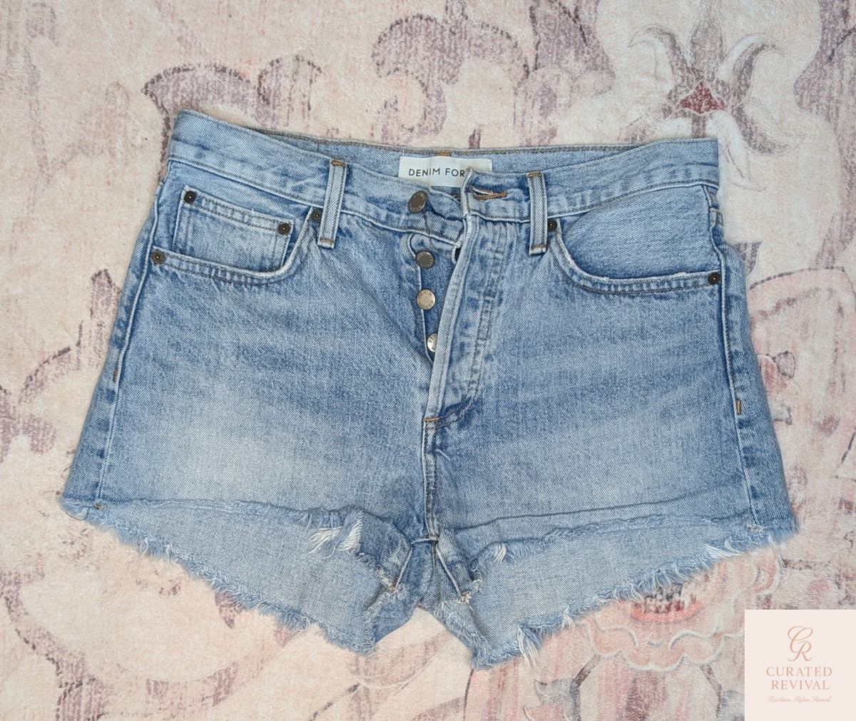 Weekend Chic Outfit Bundle | Denim Forum Shorts, Wilfred Ruffle Blouse & Rebecca Minkoff Sandals