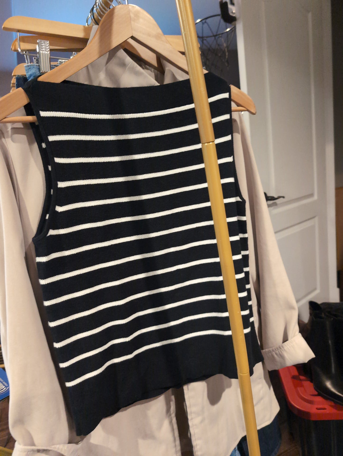 Banana Republic Striped Sweater Vest — Women's Size Small
