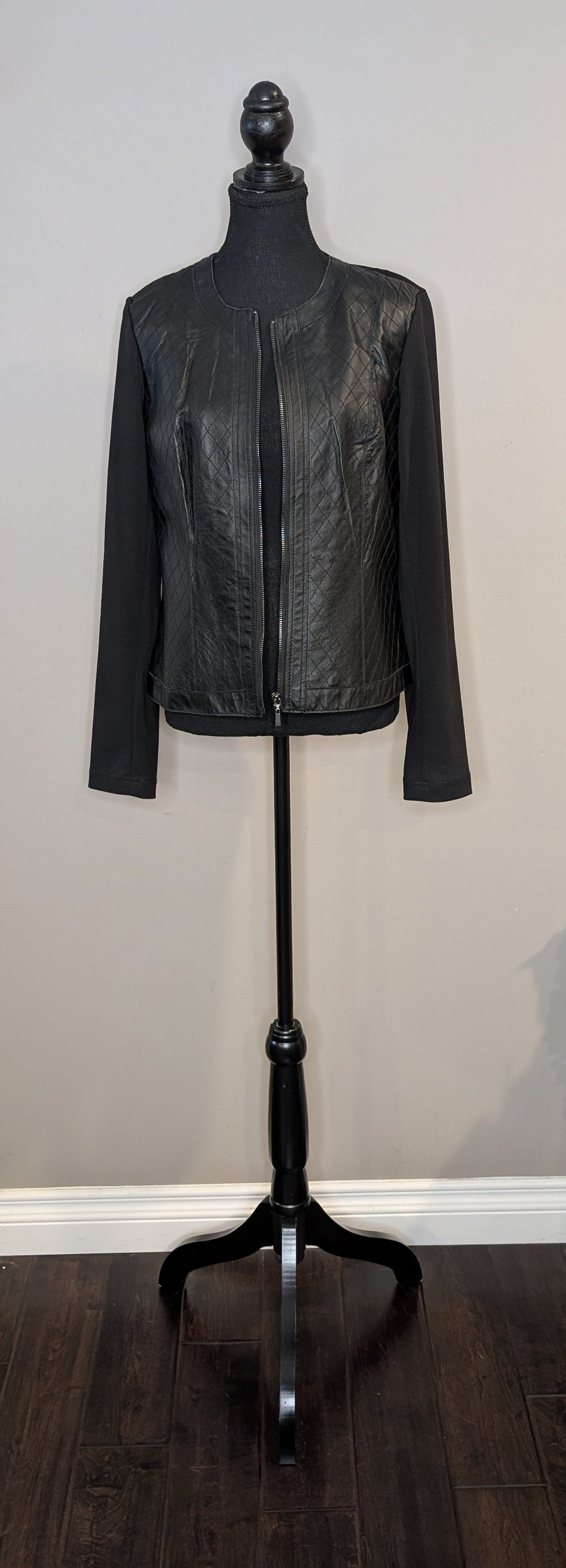 Linea Domani Genuine Leather Jacket — Women's Size Medium