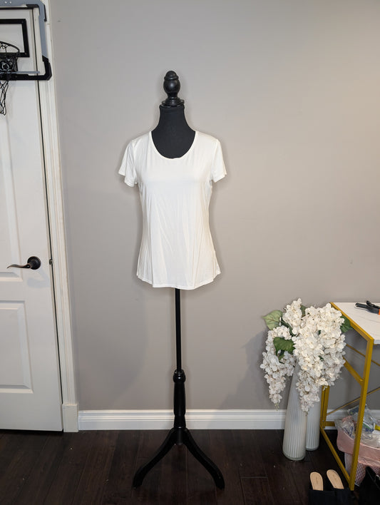 RW&Co Classic T-Shirt — Women's Size Small