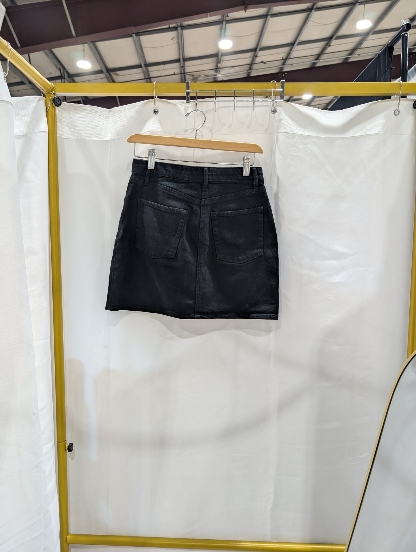 Wilfred Free Denim Black Skirt — Women's Size 2
