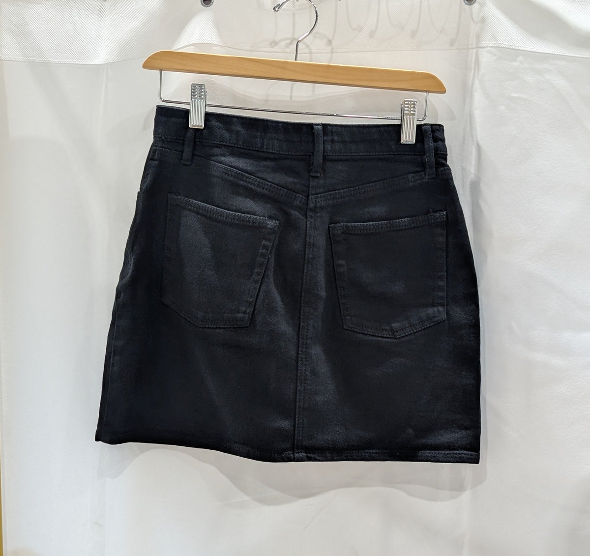 Aritzia Wilfred Free Denim Black Skirt — Women's Size 2 detail view 2