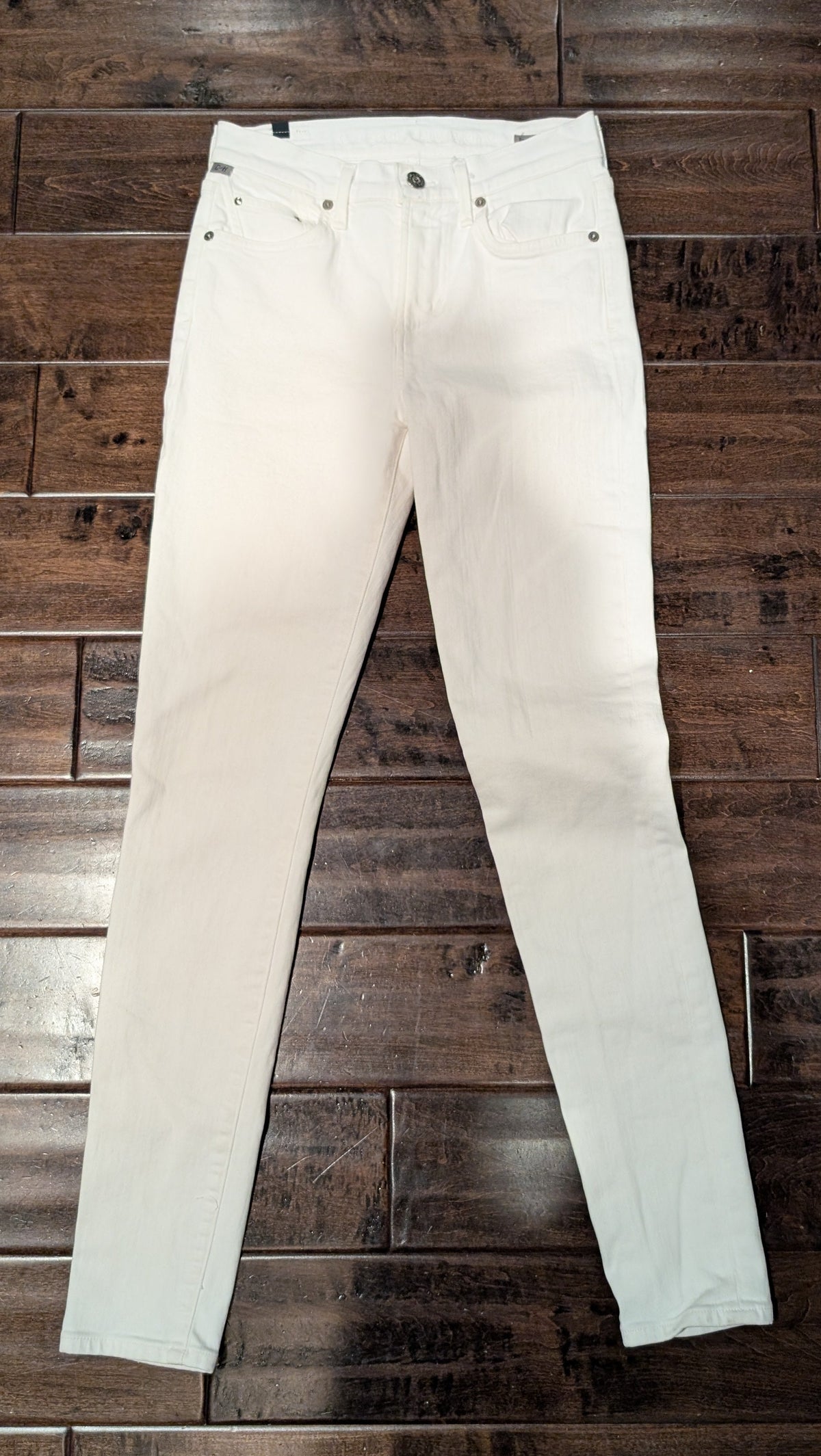 The Timeless Edit Bundle – St. John Knit Jacket & Citizens of Humanity Jeans
