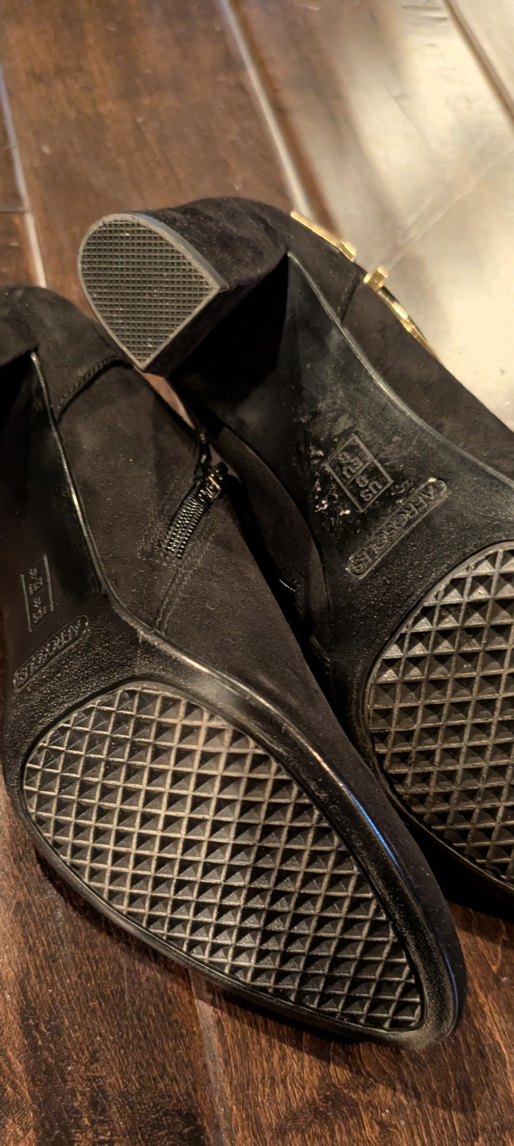Aerosoles Black Suede Ankle Booties — Women's Size 8.5