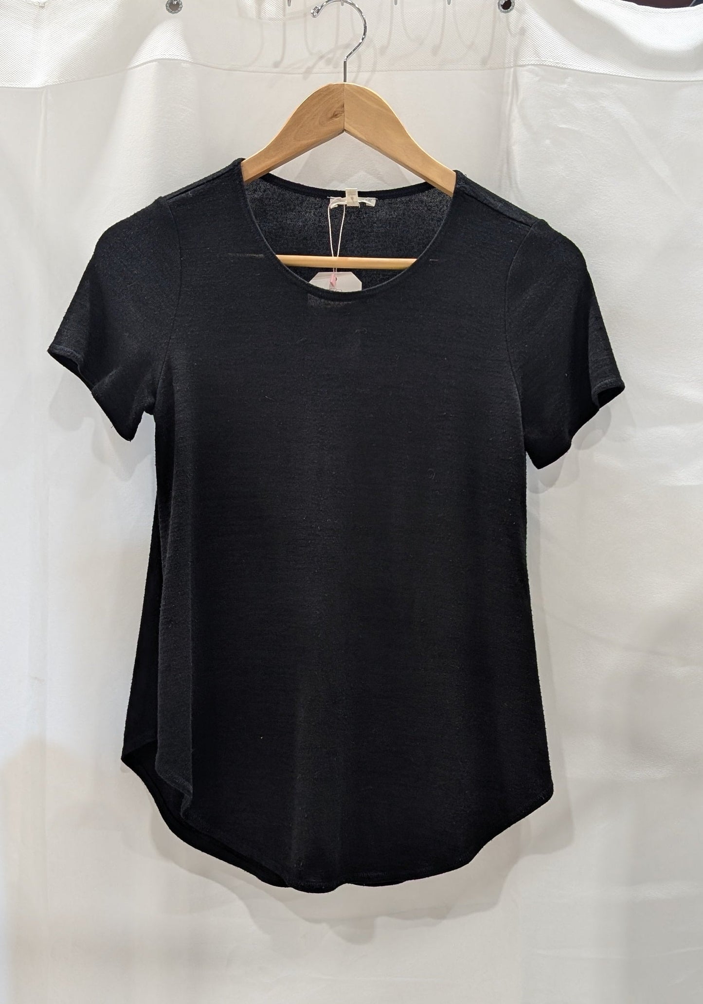 Fall Outfit Bundle | Aritzia Denim Forum Jeans, Wilfred Free Tee, Alfred Sung Cardigan & Marc Fisher Boots