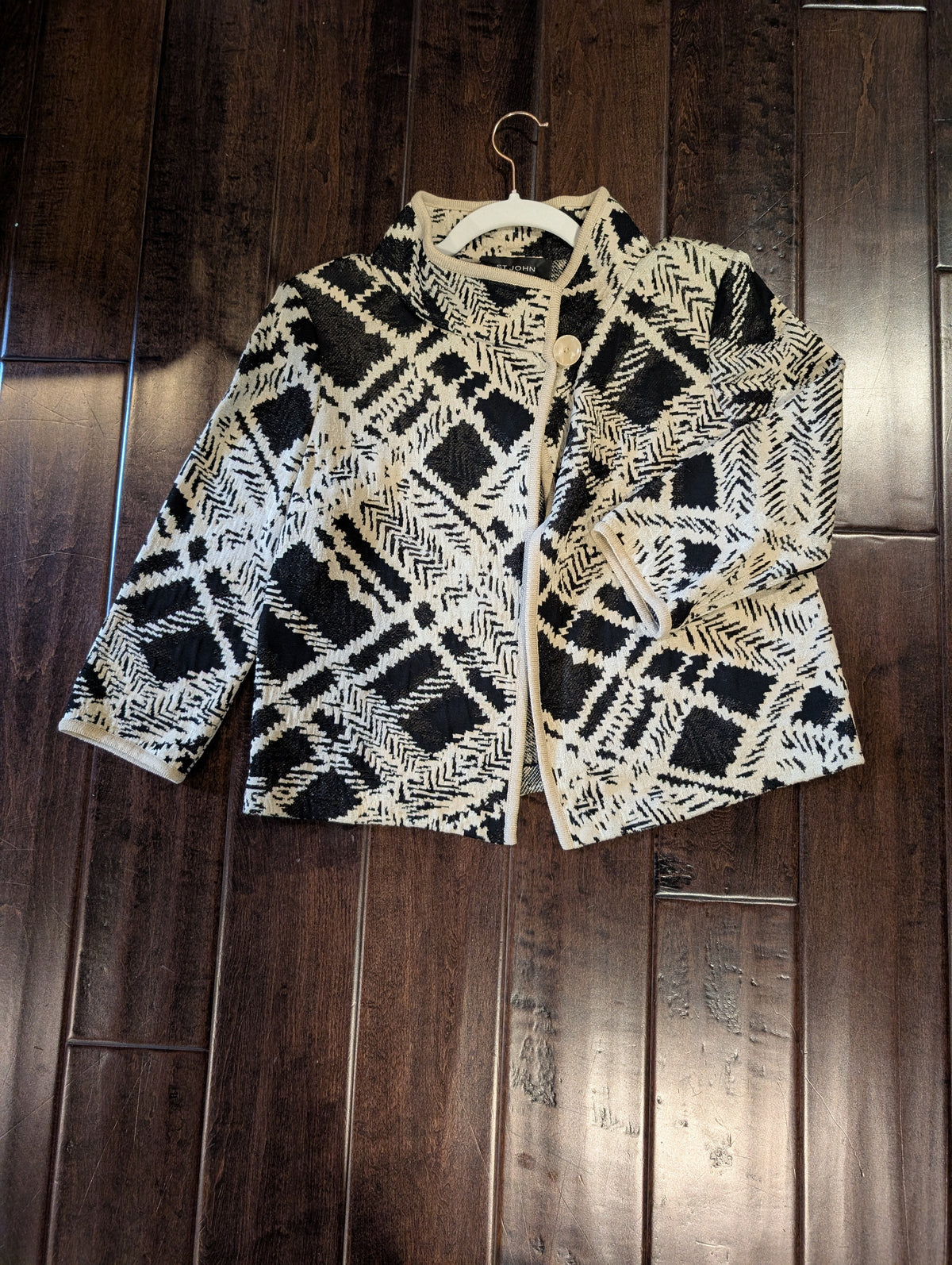 The Timeless Edit Bundle – St. John Knit Jacket & Citizens of Humanity Jeans